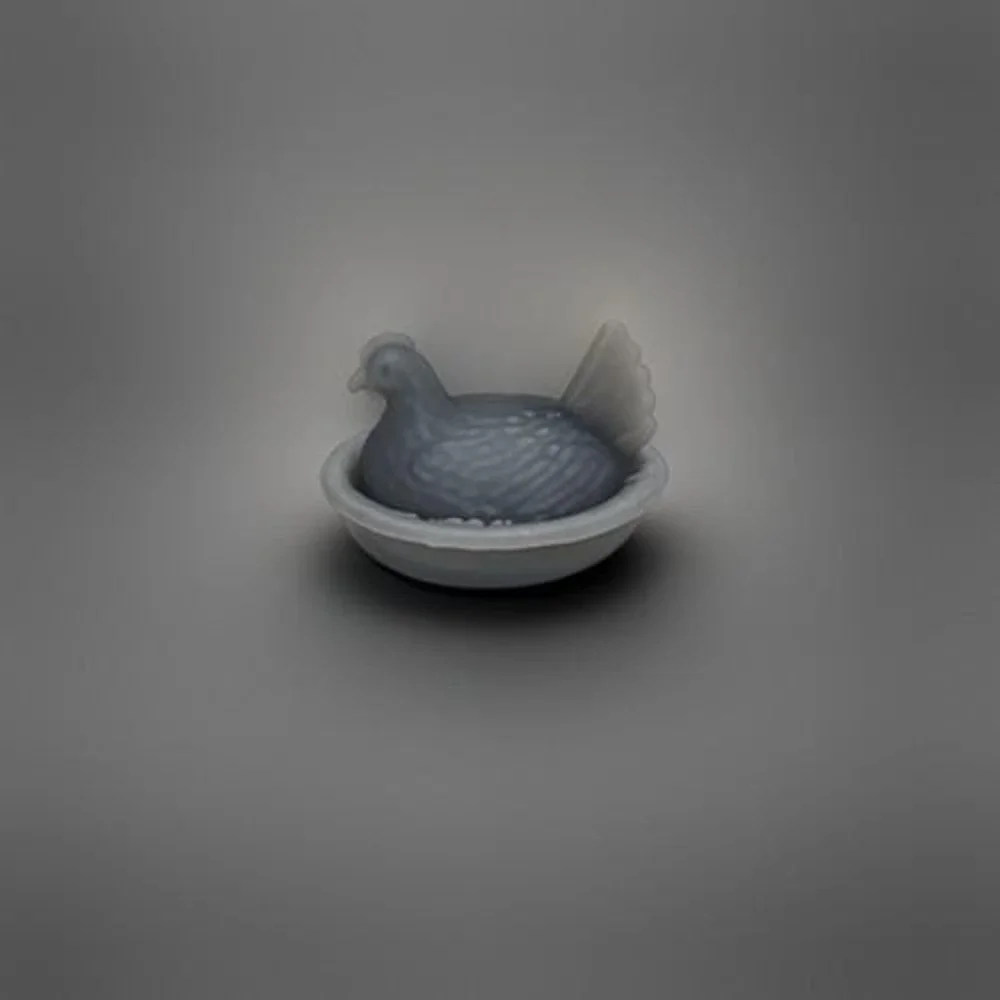 5 x Resin Dollhouse Hen On Nest Covered Dish Micro Mini 1:24 Farmhouse Kitchen - Picture 2 of 4